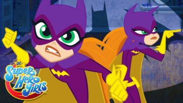 Batgirl em ação! | DC Super Hero Girls Brasil