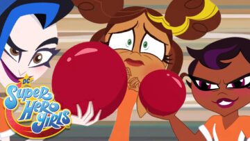 #DeCaraComOMedo | DC Super Hero Girls Brasil