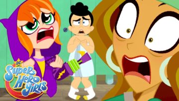 Isto é Muito Estressante! 😡| DC Super Hero Girls Brasil