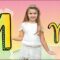 LETRA M – Aprenda as letras do alfabeto com a Turminha do Caramelo | Alfabetização
