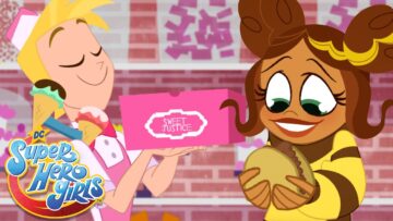 Massa la vista, baby! 🍝| DC Super Hero Girls Brasil